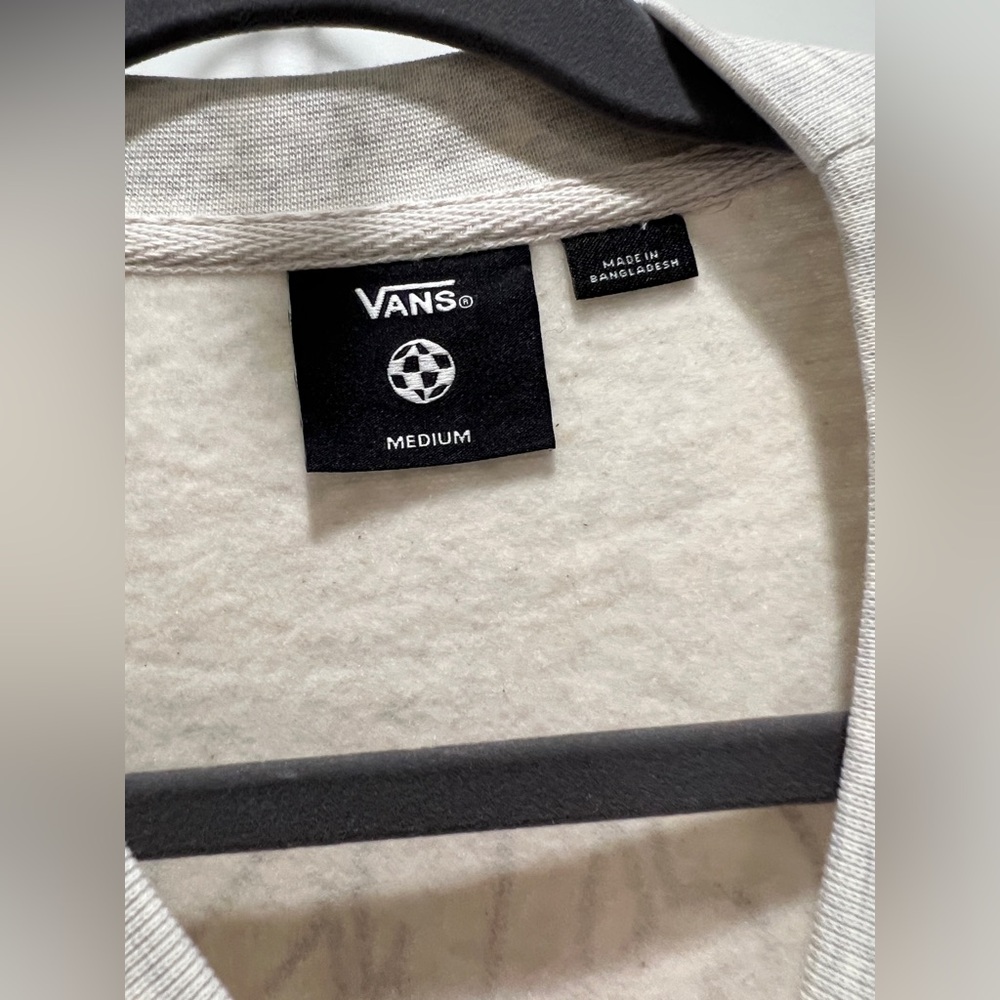 Like New Vans Fleece Crew Short Sleeve Sweatshirt Light Gray Graphic Medium - Picture 4 of 7